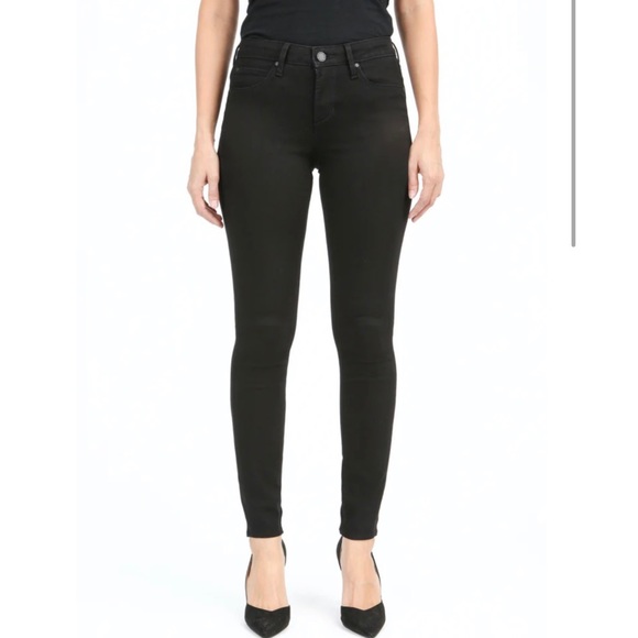 Classic Black Skinny Jeans